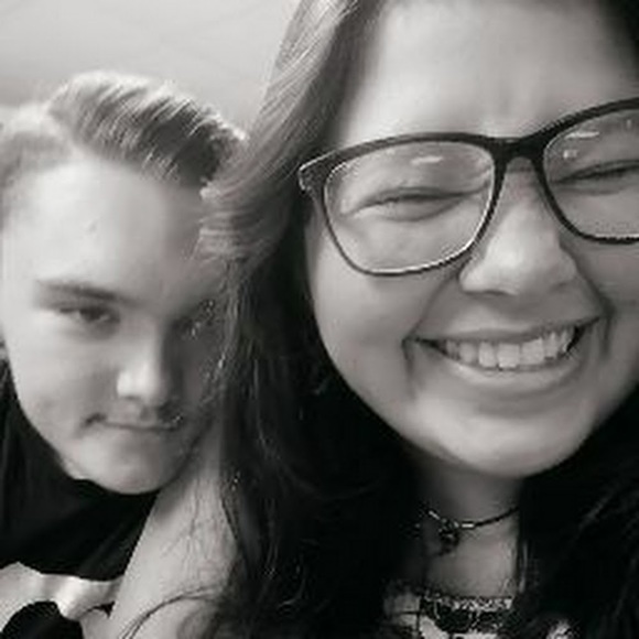 Profile Picture of Leanne Torales (@leannetorales) on Poshmark