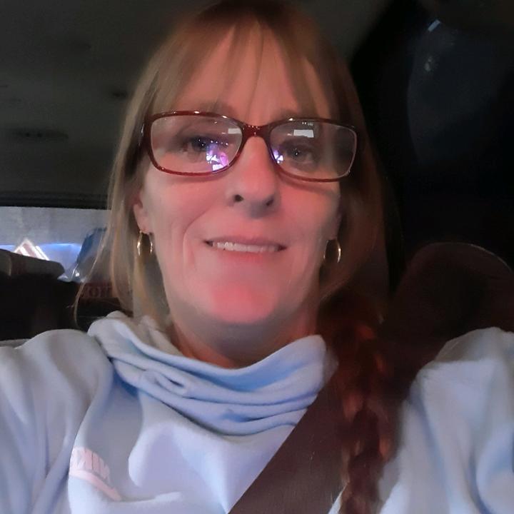 Profile Picture of carriehenry (@@carriehenry) on Tiktok