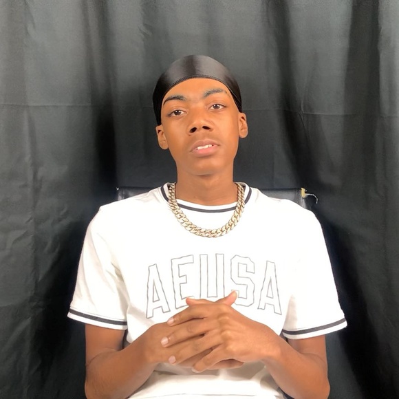 Profile Picture of Pedro Pedro (@lilruss1003) on Poshmark