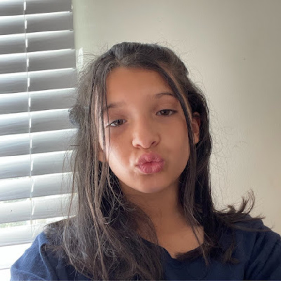 Profile Picture of Cassidy Thompson (@cassidythomp662) on Poshmark