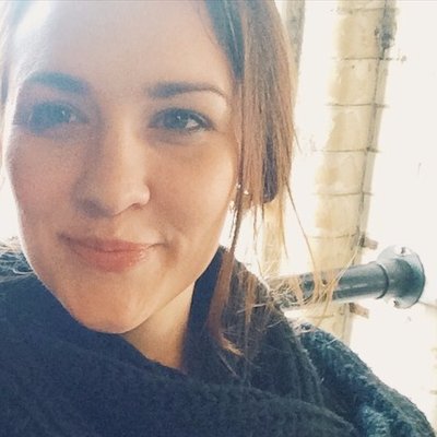 Profile Picture of Lily Peters (@LilyPeterss) on Twitter