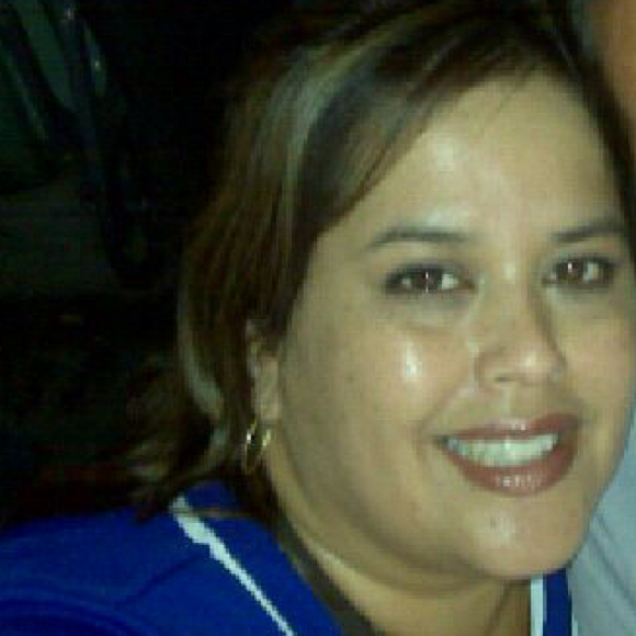 Profile Picture of Debbie Rocha (@debbie14) on Poshmark