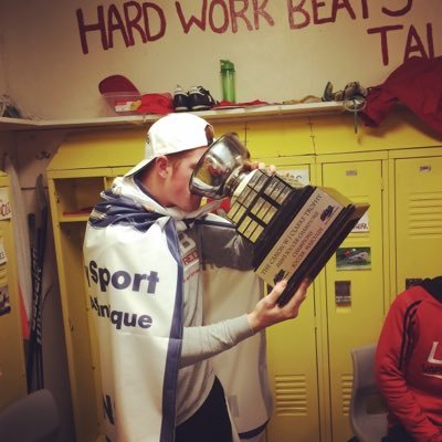 Adam Grant - Twitter Profile Picture of Adam Grant (@@AdamRedGrant) on Twitter