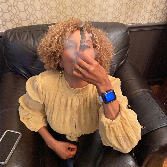 Profile Picture of Doris Carrasquillo (@doriscarrasquil) on Poshmark