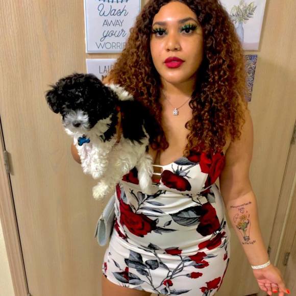 Profile Picture of Darleisha Stigall (@darleisharenee) on Poshmark