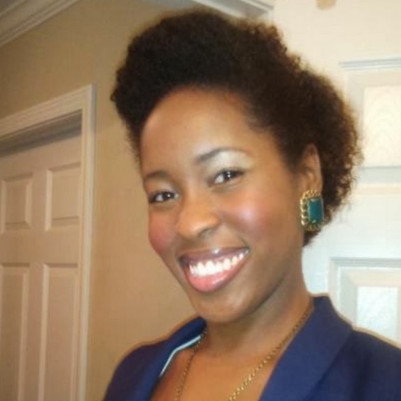 Profile Picture of L.quinn Braboy (@lquinnb) on Poshmark