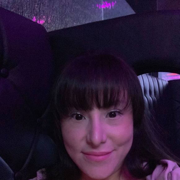 Profile Picture of Heidi Sereno (@heidisereno) on Poshmark