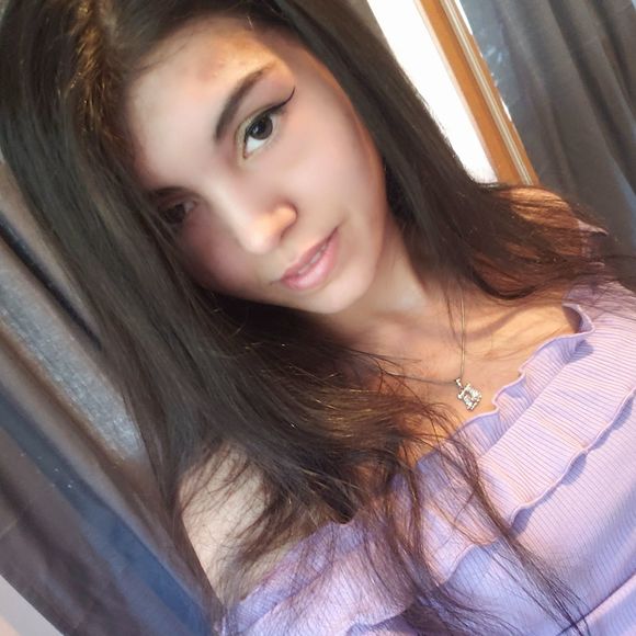 Profile Picture of Jazmyne Chapman (@kachineena) on Poshmark