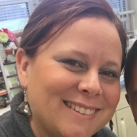 Profile Picture of Diana Coveny (@dcoveny) on Poshmark
