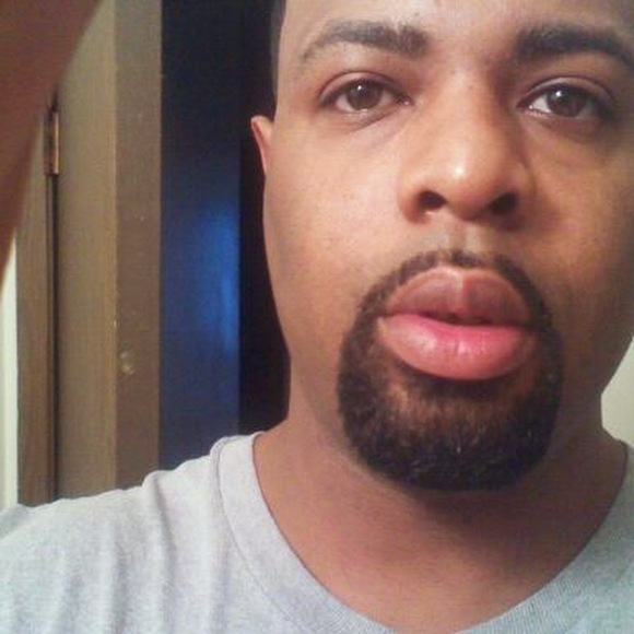 Profile Picture of Chris Low (@chrislow2012) on Poshmark