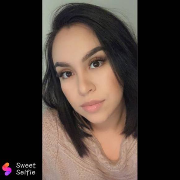 Profile Picture of Gabriela Garnica (@solisgaby96) on Poshmark