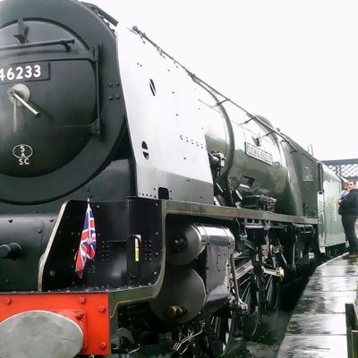 Profile Picture of Ryan Warwick (@Ryanwarwick9) on Twitter