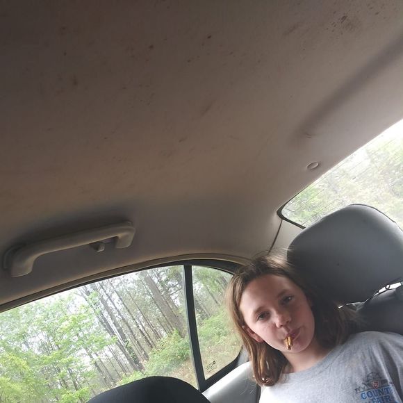 Profile Picture of Piper Hilyer (@countrypips00) on Poshmark