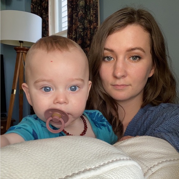 Profile Picture of Madeline Isgrigg (@sparklefly) on Poshmark