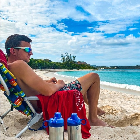 Profile Picture of Josh Schorlemmer (@joshrs25) on Poshmark