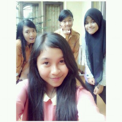 Profile Picture of Ida Nur Laila (@DokterPatrick) on Twitter