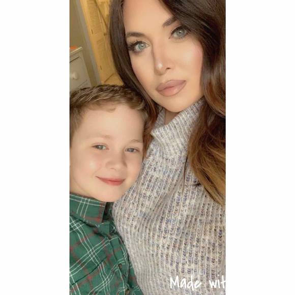 Profile Picture of Alexandra Hagenkotter (@alexkotter) on Poshmark