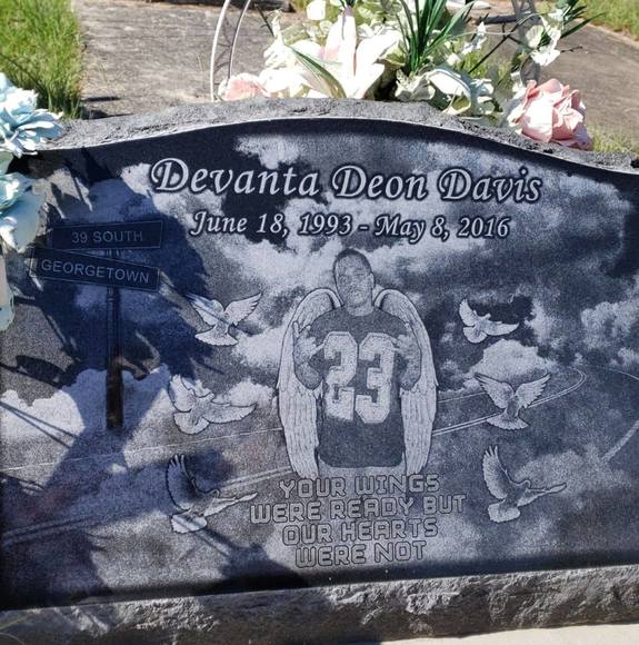 Profile Picture of Christopher Armstrong (@chrisray0306) on Poshmark