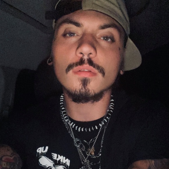 Profile Picture of Joseph Anthony (@twinklewe) on Poshmark