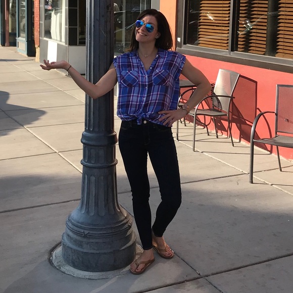 Profile Picture of Diana Christadore (@dianalynn1230) on Poshmark