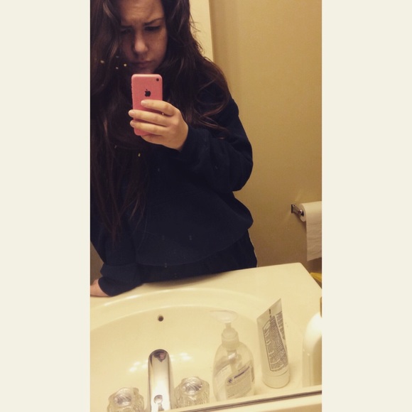 Profile Picture of Leilani Tumulty (@livbiglaughloud) on Poshmark