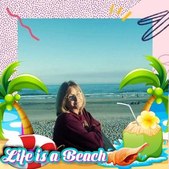 Profile Picture of Jeanette Ketcherside (@jeanetteketcher) on Poshmark