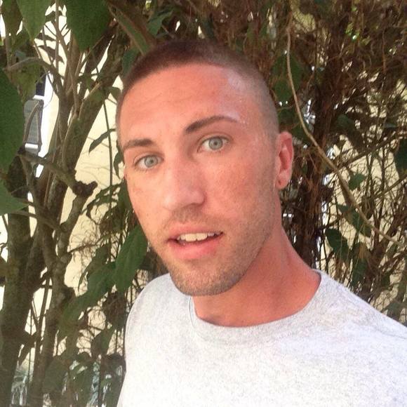 Profile Picture of Dane Thomas (@rip55curl) on Poshmark
