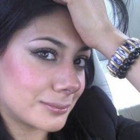 Profile Picture of Clara maria Gonzalez (@claragon1977) on Poshmark