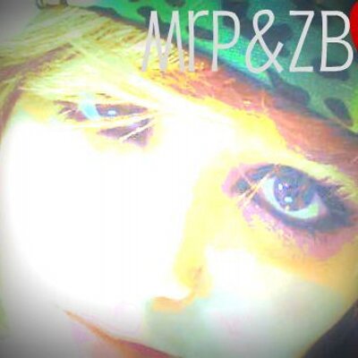 Profile Picture of Rachel Pitcher (@kuroimasuku) on Twitter
