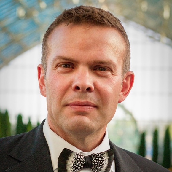 Profile Picture of Dj Riebesell (@frontosa) on Poshmark