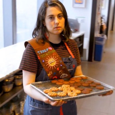 Profile Picture of Claire Saffitz X Dessert Person Trope (@hairsaffitz) on Twitter