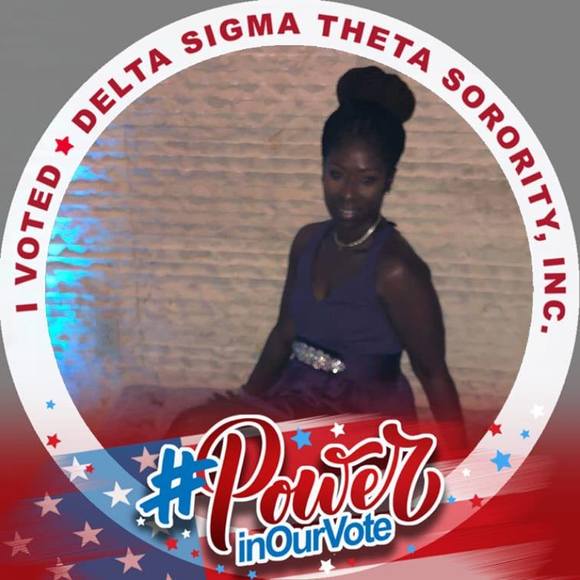Profile Picture of Lakisha Reddick (@mslakishar) on Poshmark