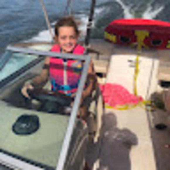 Profile Picture of Clara Amicarelli (@claraamicare219) on Poshmark