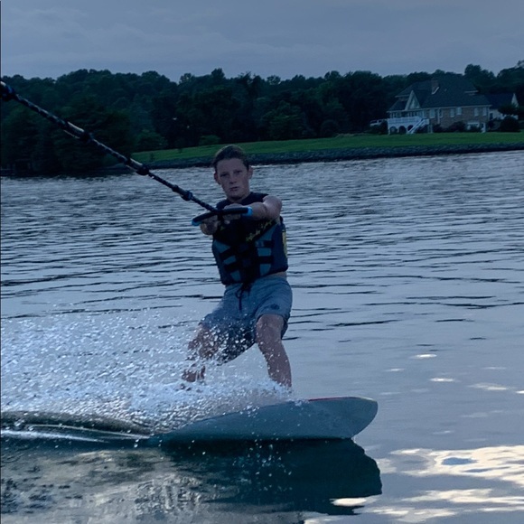 Profile Picture of Ethan Hahn (@ethan733) on Poshmark