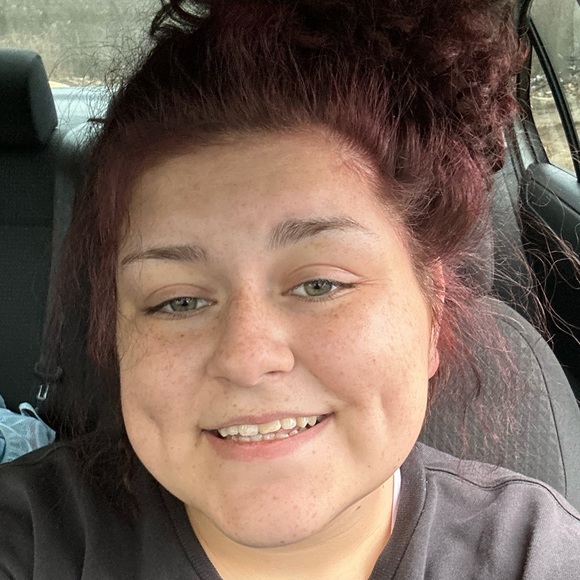 Profile Picture of Jasmine Summers (@jasminesumme331) on Poshmark