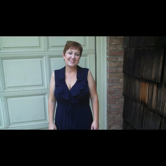 Profile Picture of Angie Wilkison (@awilkison) on Poshmark