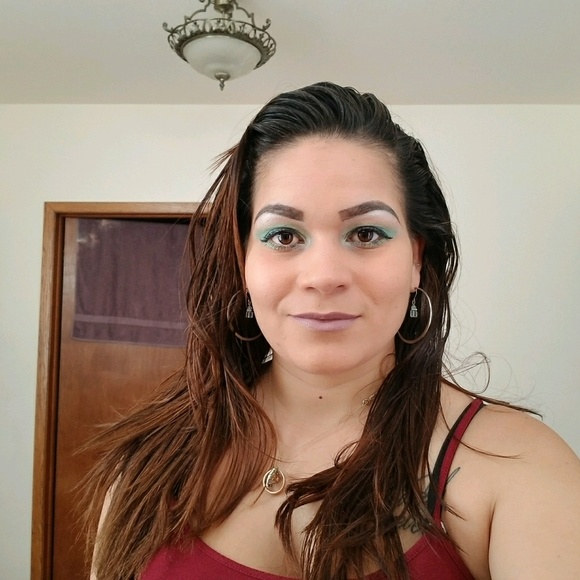 Ivonne Rivera - Poshmark Profile Picture of Ivonne Rivera (@jeanoniell17) on Poshmark