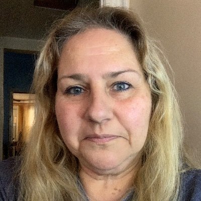 Profile Picture of Debra Addonisio Molina (@MolinaAddonisio) on Twitter