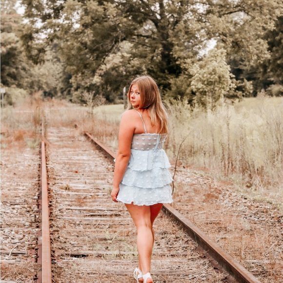 Profile Picture of Emma Pearson (@emmapearson404) on Poshmark