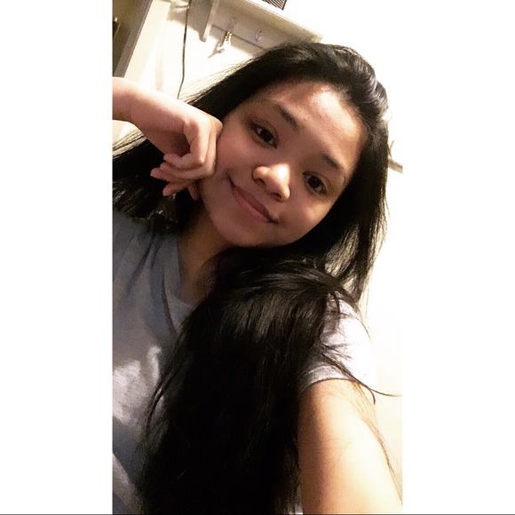 Profile Picture of Audielle Macato (@audiellemacato) on Poshmark