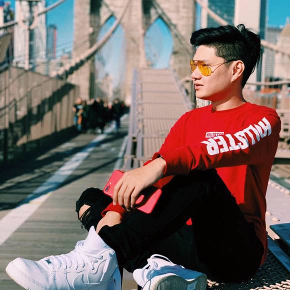 Profile Picture of Alvin Soriano (@alvinsoriano) on Poshmark