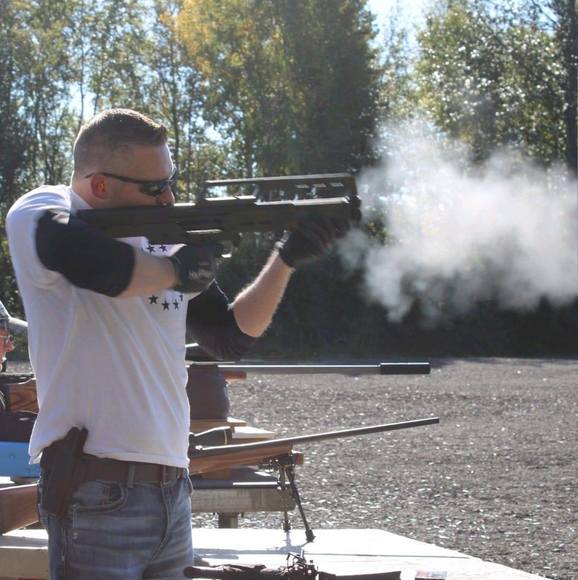 Profile Picture of Wesley Wolfe (@wwwolfe8) on Poshmark