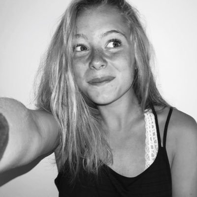 Profile Picture of Lillian Marsh (@Lillian48589150) on Twitter