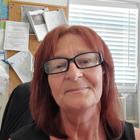 Profile Picture of Janet Hall (@jf_jhall) on Poshmark