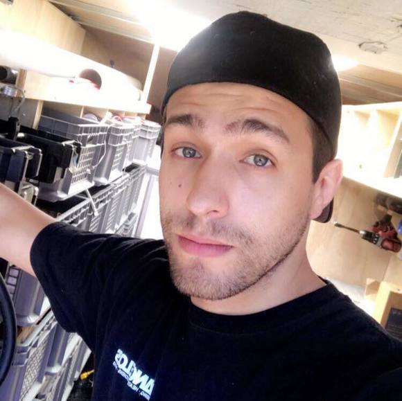 Profile Picture of Tim Campbell (@tcc7766) on Poshmark