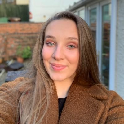 Charlotte Robb - Twitter Profile Picture of Charlotte Robb (@char2003_) on Twitter
