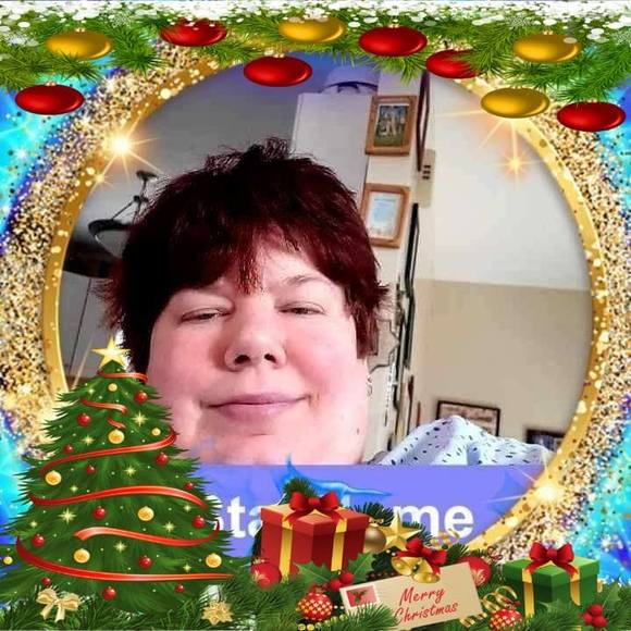 Profile Picture of Jeanette Ruttan (@susantaggart3) on Poshmark