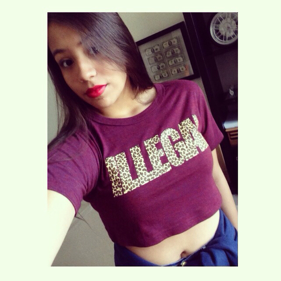 Profile Picture of Isabela Barberan (@isabela_720) on Poshmark