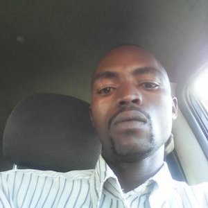 Profile Picture of Robert Karimi (@RobertKarimi5) on Twitter