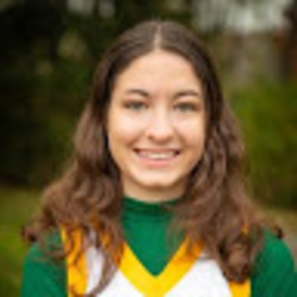 Profile Picture of Alexandria Yezik (@al02yezi) on Poshmark